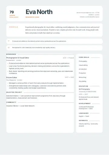 Plum Modern CV template preview